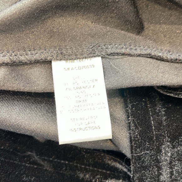 Mini Feather Velvet Black Dress - Picture 5 of 5